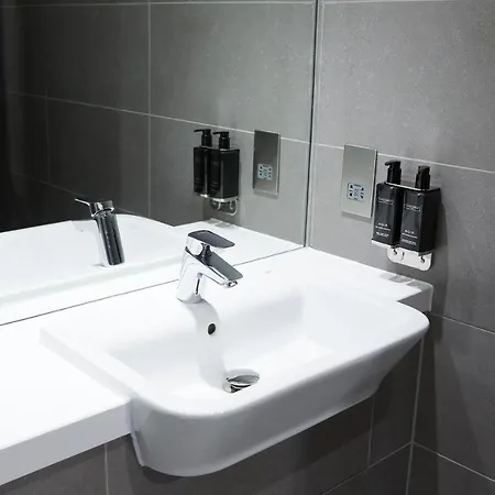 Roomzzz Apart Otel York