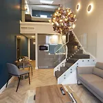 Roomzzz Apartmanhotel York
