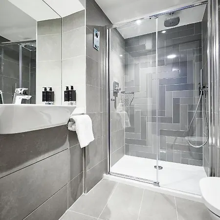 Roomzzz Aparthotel