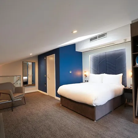 Apartahotel Roomzzz York