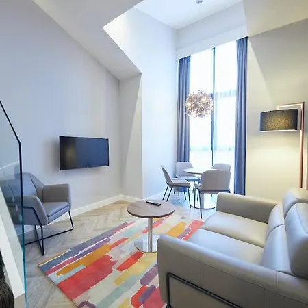 Apartahotel Roomzzz York