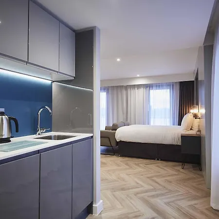 Roomzzz Lejlighedshotel York