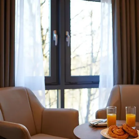 Lejlighedshotel Roomzzz 4*
