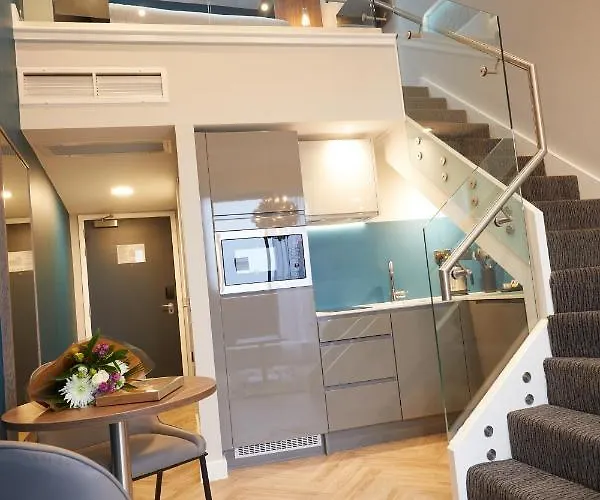 Aparthotel Roomzzz York