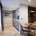 Aparthotel Roomzzz