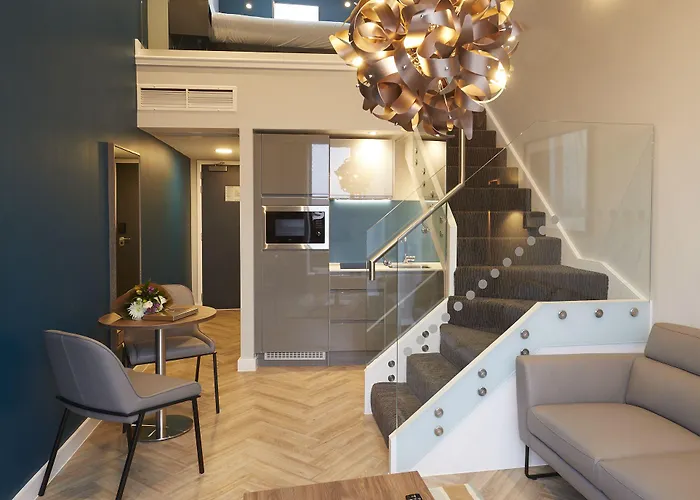 Roomzzz 公寓式酒店 约克